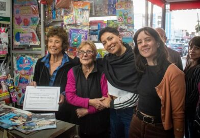 <strong>MAYRA RECORRIÓ LA AVENIDA ANDRÉS BARANDA Y CHARLÓ CON COMERCIANTES Y VECINOS</strong>