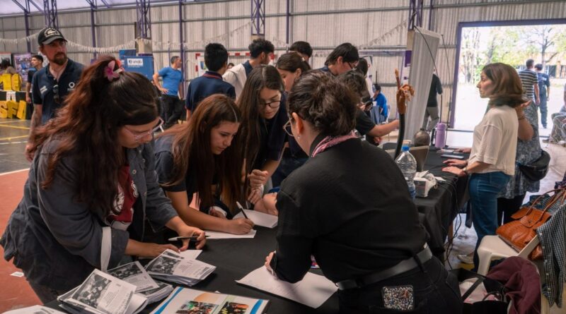 SE REALIZÓ LA 5ª EDICIÓN DE LA “EXPO QUILMES EDUCA 2025” EN SOLANO