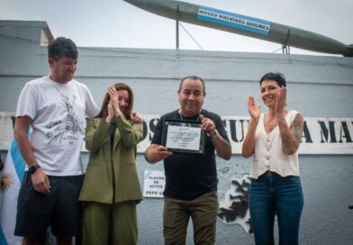 MAYRA ACOMPAÑÓ AL CENTRO DE VETERANOS DE GUERRA DE MALVINAS QUILMES EN LA INAUGURACIÓN DEL PLAYÓN DE ACTOS “JOSÉ PEPE VALDEZ”