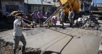 AVANZAN LOS TRABAJOS DE BACHEO EN HORMIGÓN EN EL BARRIO LOS EUCALIPTUS