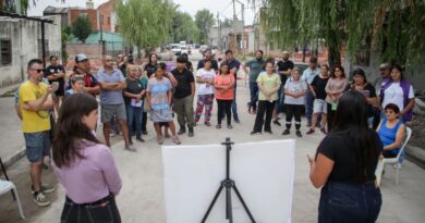 PAVIMENTAN 19 CUADRAS EN EL BARRIO MONTEVERDE DE VILLA LA FLORIDA CON FONDOS MUNICIPALES