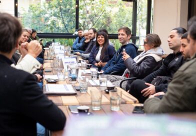 EVA MIERI COMPARTIÓ UN DESAYUNO DE TRABAJO CON COMERCIANTES QUILMEÑOS Y ENTREGÓ CERTIFICADOS DE HABILITACIÓN