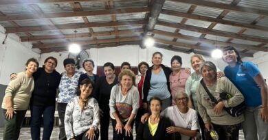 Tarde de gimnasia en el centro de jubilados