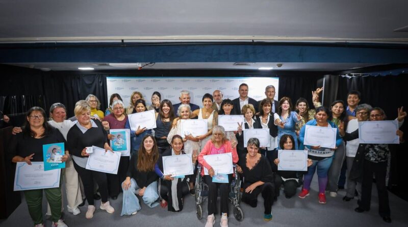 RECONOCIMIENTO A MUJERES DESTACADAS DE LA PROVINCIA