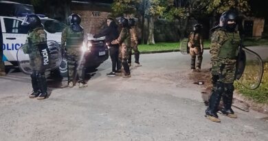 REALIZAN MEGAOPERATIVOS DE SATURACIÓN POLICIAL EN ALTE BROWN CON MÓVILES, MOTOS Y HASTA HELICÓPTEROS