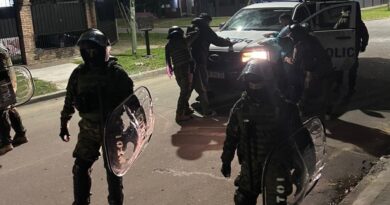 EL FIN DE SEMANA SE MULTIPLICARON LOS OPERATIVOS DE PREVENCIÓN POLICIAL EN LONGCHAMPS, GLEW Y CLAYPOLE