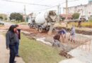 AVANZA LA ÚLTIMA ETAPA DE OBRAS PARA COMPLETAR LA PAVIMENTACIÓN TOTAL DEL BARRIO KOLYNOS