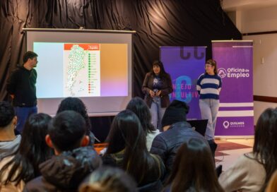 EL MUNICIPIO PRESENTÓ EL TALLER “JUVENTUDES Y EMPLEABILIDAD” EN EL CENTRO DE EMPLEADOS DE COMERCIO DE QUILMES