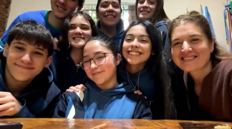 De Quilmes a Latinoamérica: jóvenes crean un sistema paraidentificar camisetas falsas de la Selección Argentina