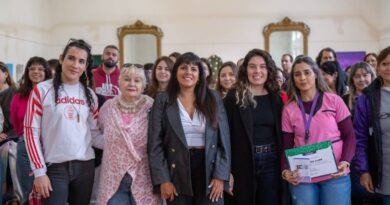 ENTREGARON CERTIFICADOS DE CAPACITACIÓN EN LEY MICAELA A TRABAJADORES DEL MUNICIPIO
