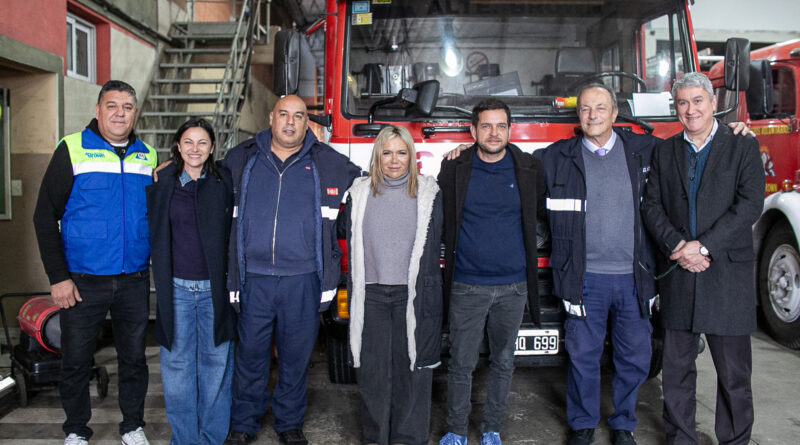 EMOTIVO HOMENAJE DEL MUNICIPIO DE ALTE BROWN A LOS BOMBEROS VOLUNTARIOS